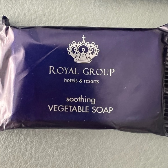 🎉5 for $25 🎉NEW ROYAL GROUP HOTELS TOILETRIES BUNDLE- 7 ITEMS - Picture 2 of 7